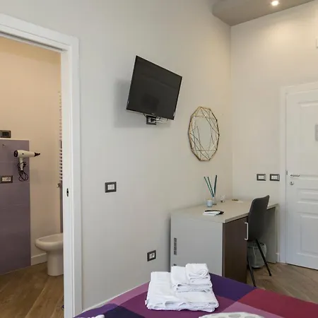 Garibaldi Pensión 3*