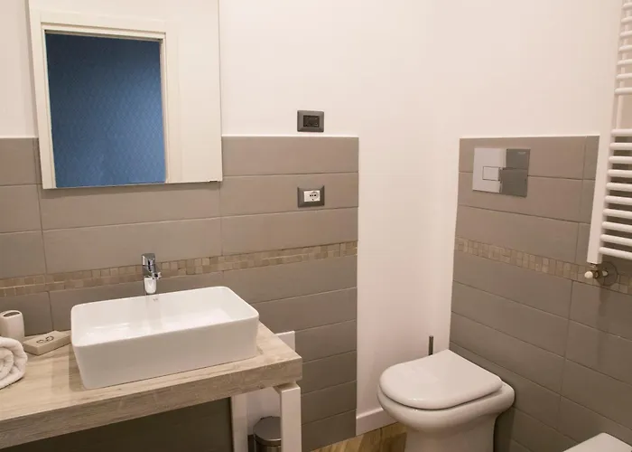 Garibaldi Guest house 3*