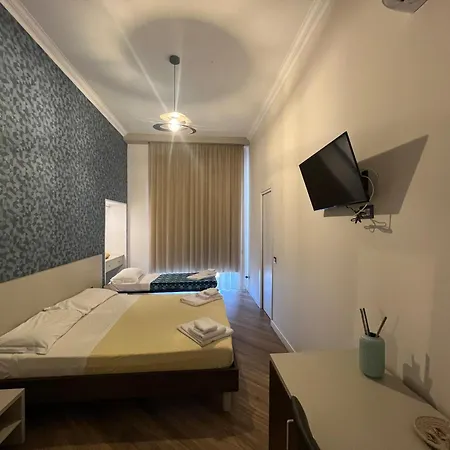 Garibaldi 4* Nápoly